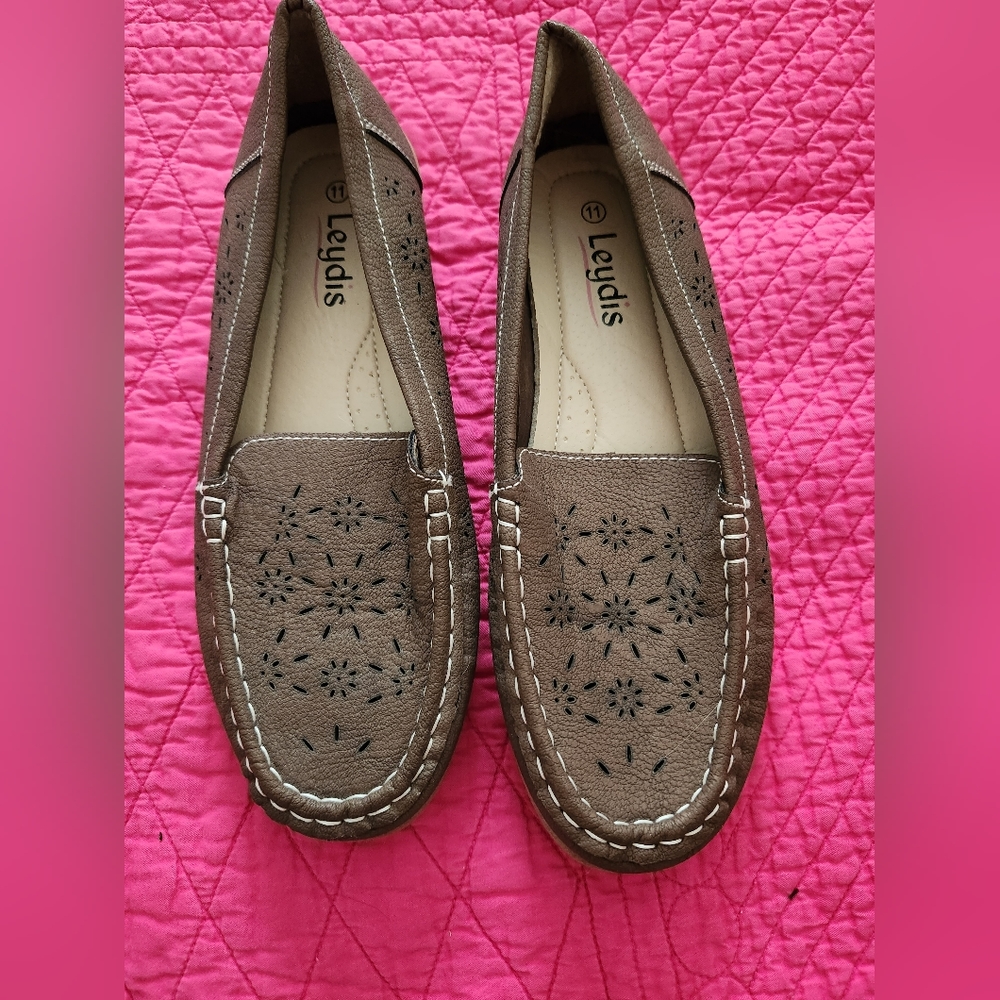 Women's loafers